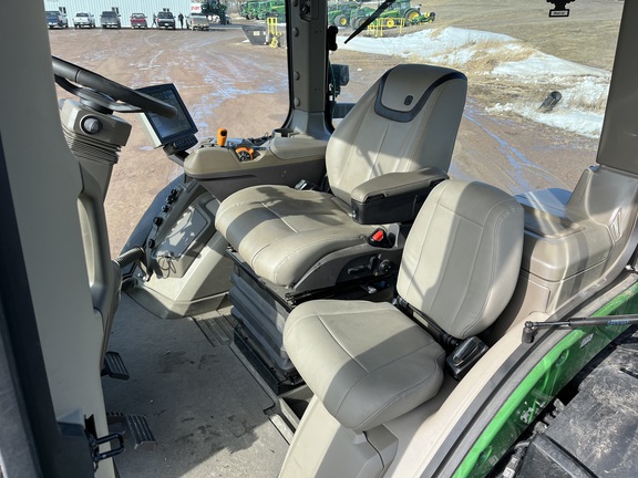 2023 John Deere 9RT 520 Tractor Rubber Track