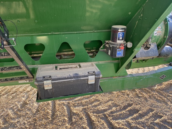 2024 Brent 1598 Grain Cart