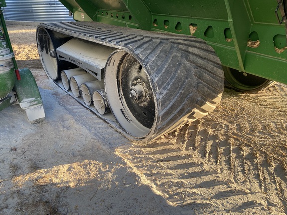 2024 Brent 1598 Grain Cart