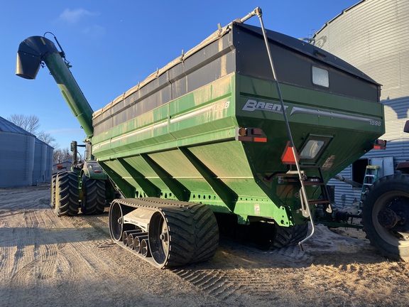 2024 Brent 1598 Grain Cart