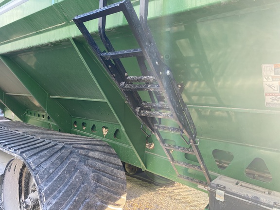 2024 Brent 1598 Grain Cart