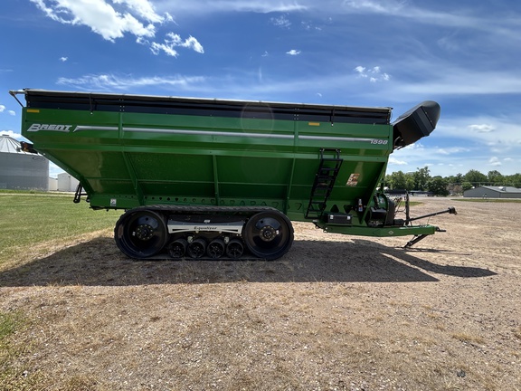 2024 Brent 1598 Grain Cart