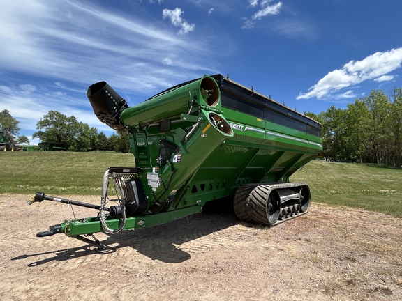 2024 Brent 1598 Grain Cart