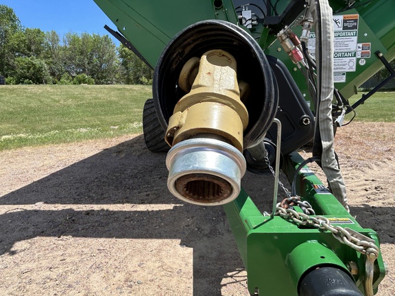 2024 Brent 1598 Grain Cart