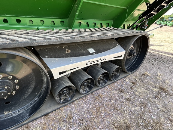 2024 Brent 1598 Grain Cart