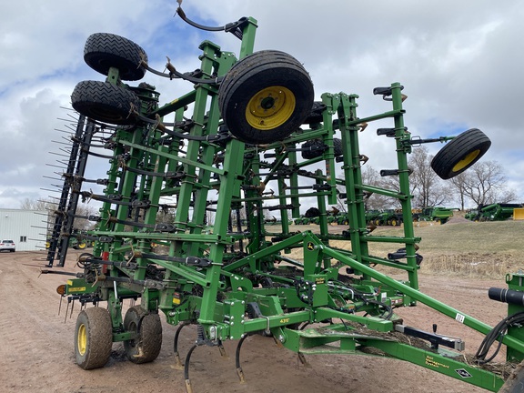 2024 John Deere 2230LL Field Cultivator