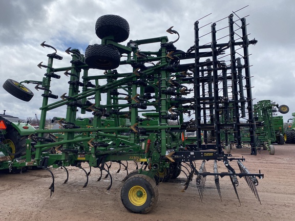 2024 John Deere 2230LL Field Cultivator