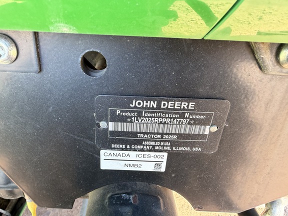 2023 John Deere 2025R Tractor Compact