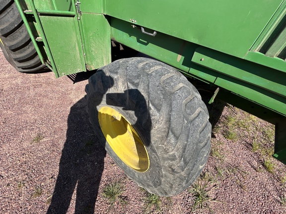1999 John Deere 6850 Forage Harvester
