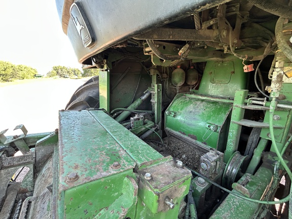 1999 John Deere 6850 Forage Harvester