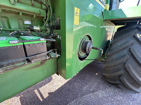 1999 John Deere 6850 Forage Harvester