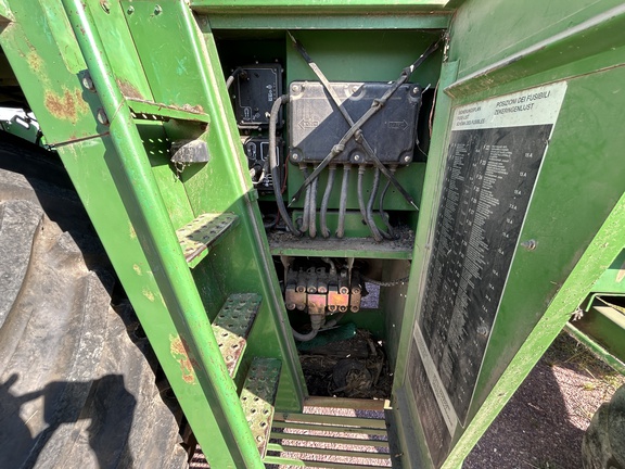 1999 John Deere 6850 Forage Harvester