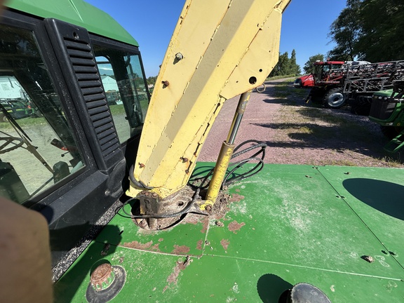 1999 John Deere 6850 Forage Harvester