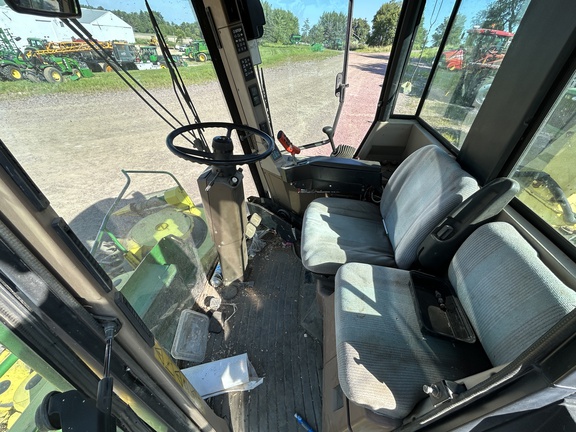 1999 John Deere 6850 Forage Harvester