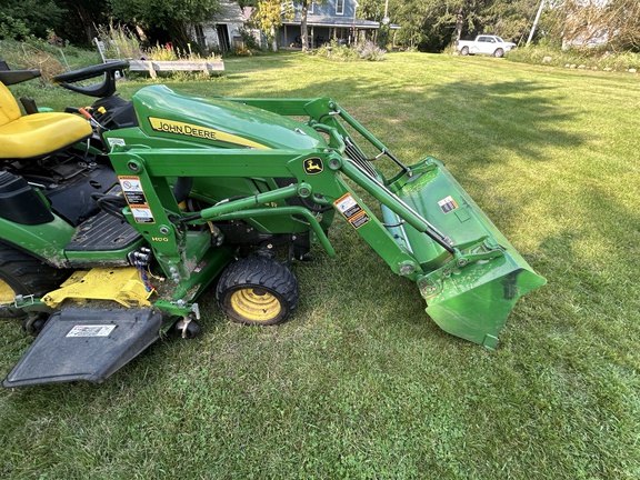 2016 John Deere 1025R Tractor Compact