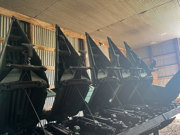 2008 John Deere 608C StalkMaster Header Corn Head