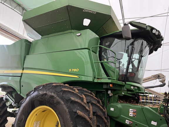 2023 John Deere S780 Combine