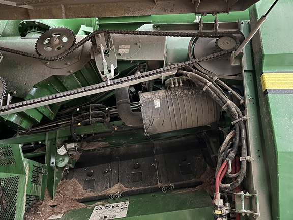 2023 John Deere S780 Combine