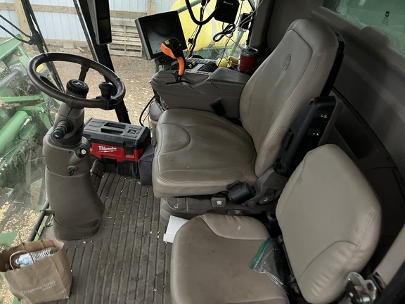 2023 John Deere S780 Combine