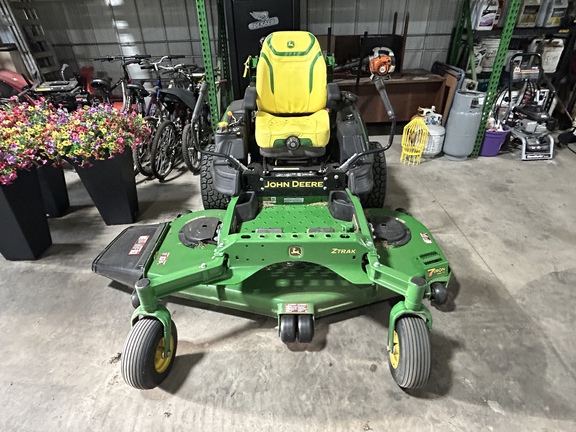 2024 John Deere Z970R Mower/Zero Turn