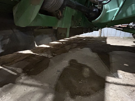 2010 John Deere 608C StalkMaster Header Corn Head