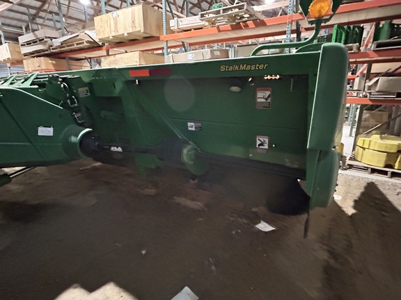 2010 John Deere 608C StalkMaster Header Corn Head