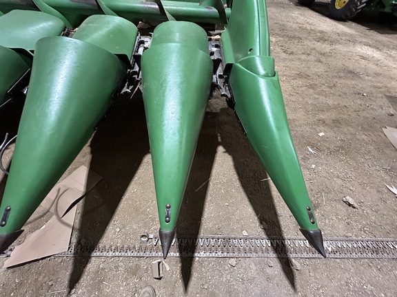 2010 John Deere 608C StalkMaster Header Corn Head