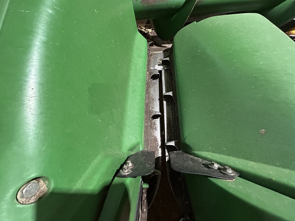 2010 John Deere 608C StalkMaster Header Corn Head