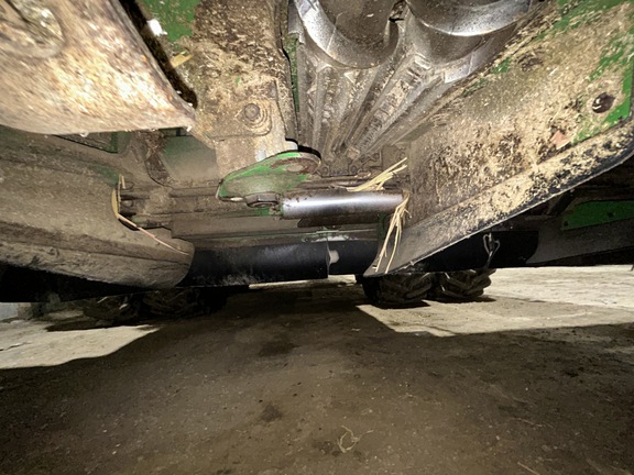 2010 John Deere 608C StalkMaster Header Corn Head