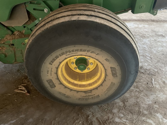 2024 John Deere 561M Baler/Round