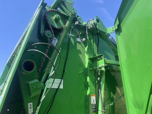 2024 John Deere 561M Baler/Round