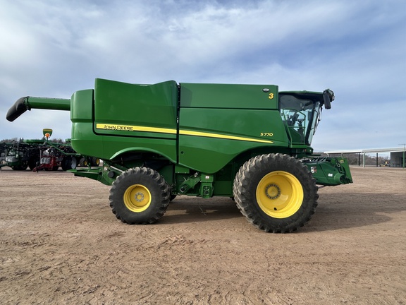 2023 John Deere S770 Combine
