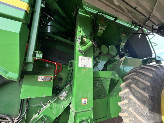 2023 John Deere S770 Combine