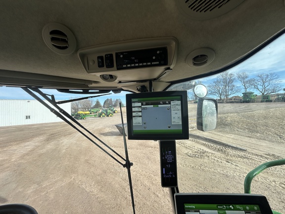 2023 John Deere S770 Combine