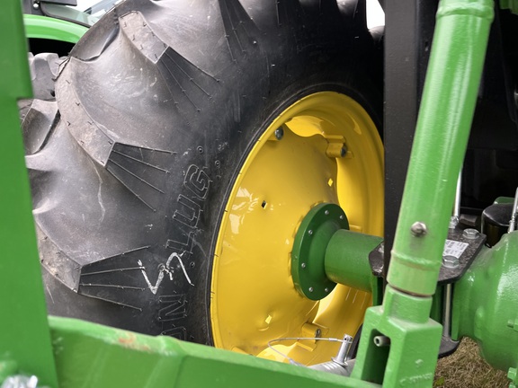 2023 John Deere 4052R Tractor Compact