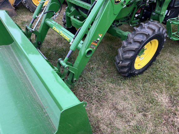2023 John Deere 4052R Tractor Compact