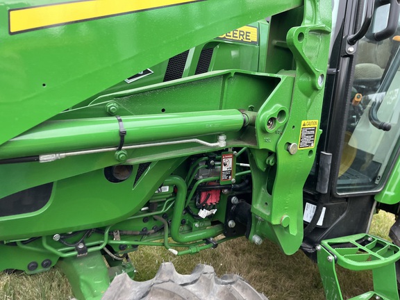 2023 John Deere 4052R Tractor Compact