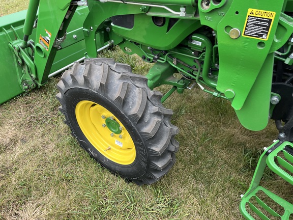 2023 John Deere 4052R Tractor Compact