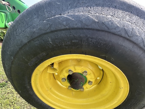 2009 John Deere 2210 Field Cultivator