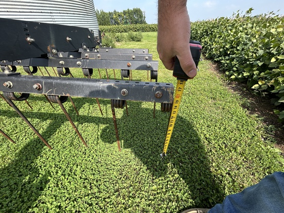 2009 John Deere 2210 Field Cultivator