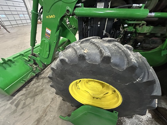 2013 John Deere 6125R Tractor