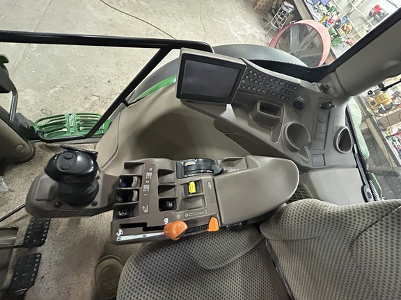 2013 John Deere 6125R Tractor