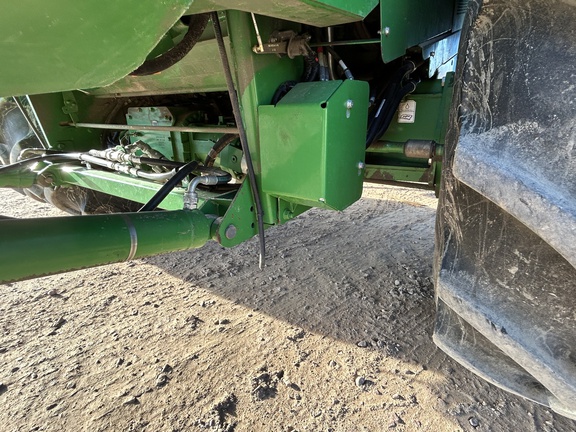 2014 John Deere S680 Combine