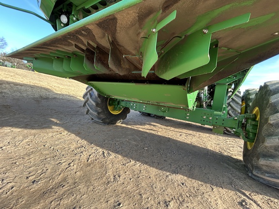 2014 John Deere S680 Combine