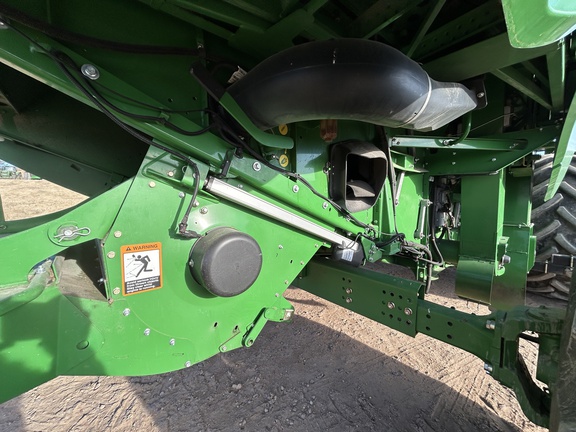 2014 John Deere S680 Combine