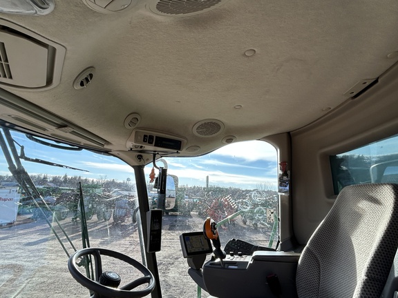 2014 John Deere S680 Combine