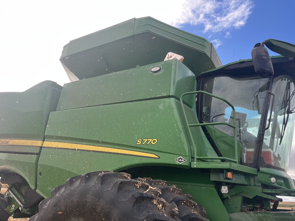 2023 John Deere S770 Combine
