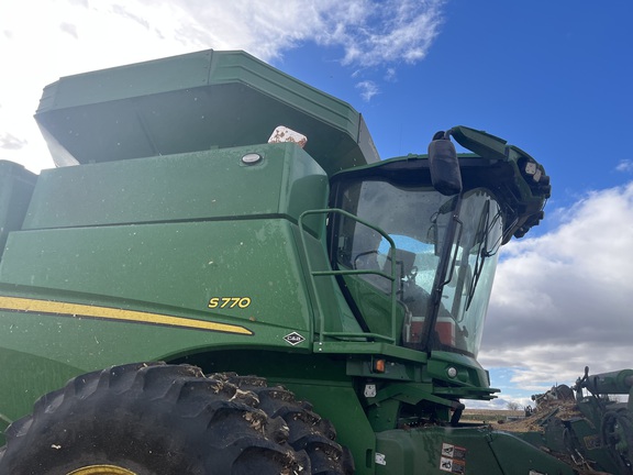 2023 John Deere S770 Combine