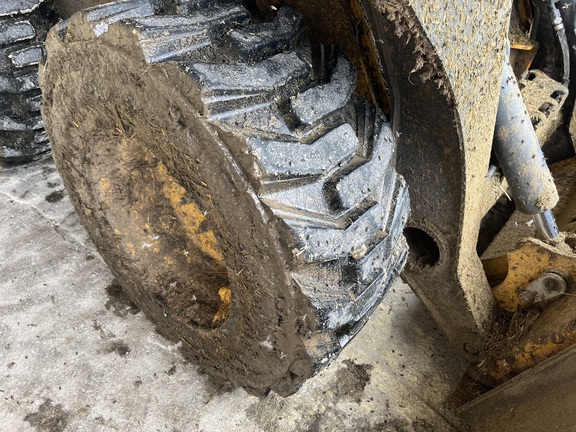 2024 John Deere 320G Skid Steer Loader