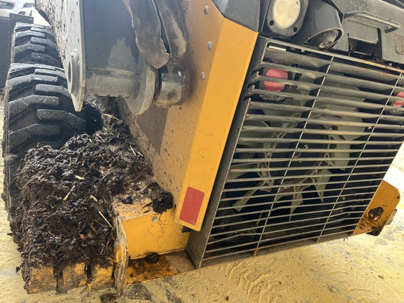 2024 John Deere 320G Skid Steer Loader